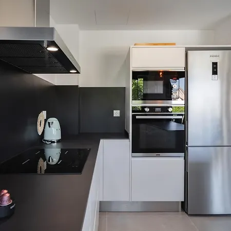 Apartment Piso El Sueno: Family App. 200m. From Playa Arenal
